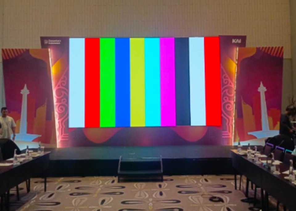 FRAME LED