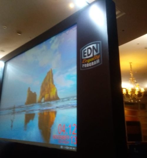 BACKDROP SCREEN PROJECTOR